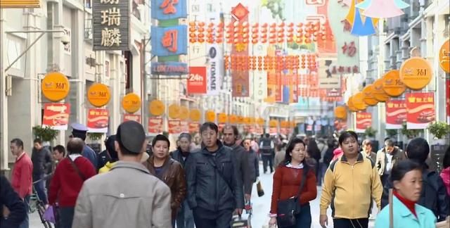 中国13省人口负增长，但世界人口爆增，究竟是好还是坏？