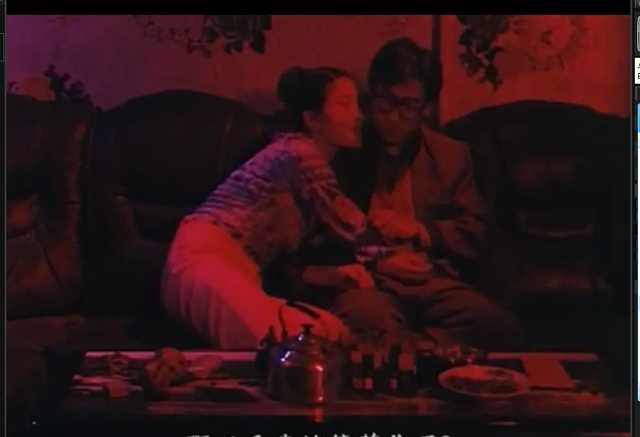 评《小武》：贾樟柯电影镜头里的“底色”与“自我表达”